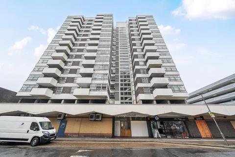 2 bedroom flat for sale, Sunbury-On-Thames,  Surrey,  TW16