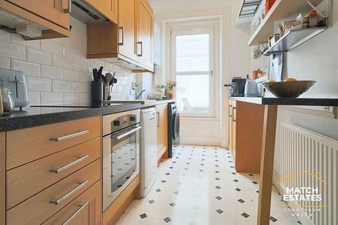 Flat 5, Adelphi Court, 2 Augusta Gardens, Folkestone, CT20 2RR