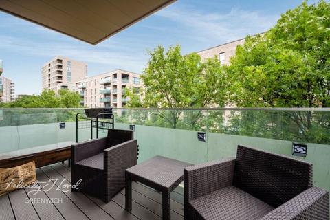 1 bedroom flat for sale, 5 West Parkside, London