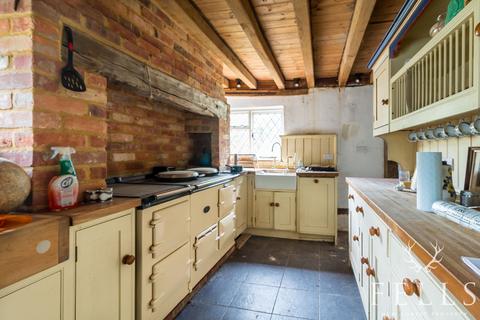 3 bedroom cottage for sale, Fryern Court Road, Fordingbridge SP6