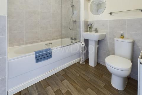 Flat 2/3, 76 Forge Crescent, Bishopton, PA7 5FJ