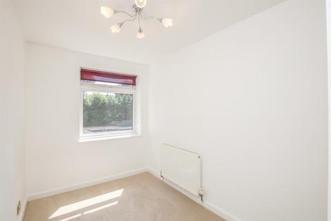 3 bedroom flat for sale, Greenacres, Hendon Lane, Finchley N3