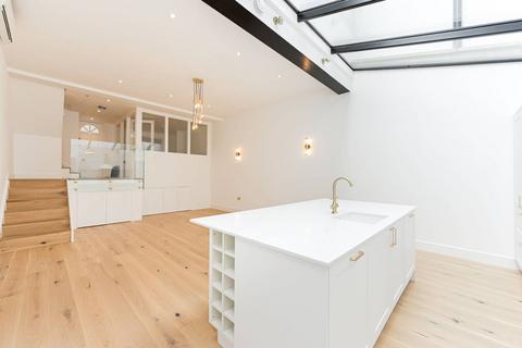 2 bedroom end of terrace house to rent, Pavilion Road, Knightsbridge, London, SW1X