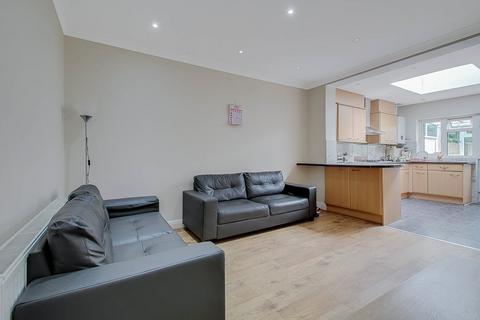 2 bedroom ground floor flat for sale, Burnley Road, London, NW10