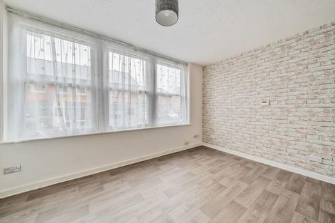 Flat 1, Prince Of Wales House Andover Road, Ludgershall, Andover, SP11 9LZ