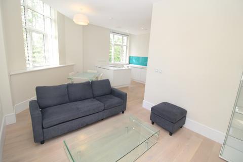 3 bedroom apartment to rent, Dock Office, Furness Quay, Salford, Lancashire, M50