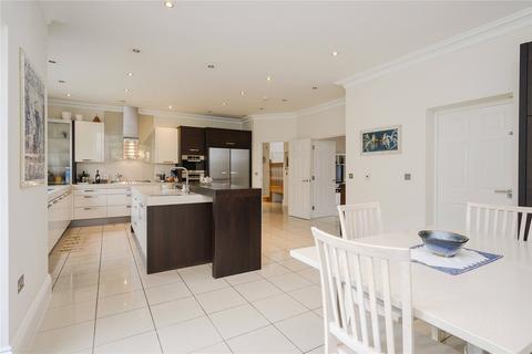 Moles House Leigh Place, Cobham, KT11 2HL