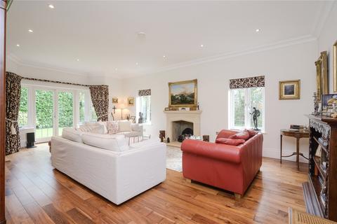 Moles House Leigh Place, Cobham, KT11 2HL