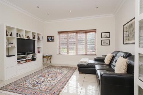 Moles House Leigh Place, Cobham, KT11 2HL