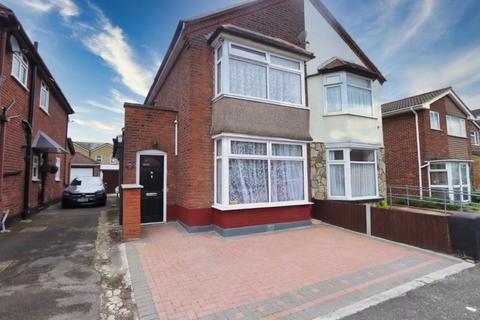 3 bedroom semi-detached house for sale, Brooklands Road, Romford, RM7