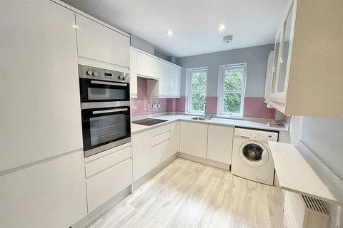 2 bedroom retirement property for sale, Bournemouth