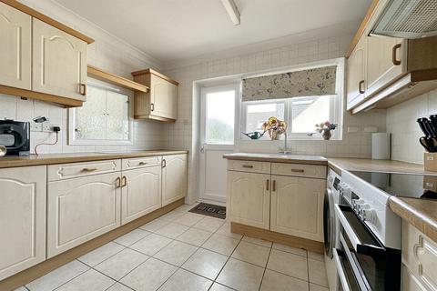 3 bedroom detached bungalow for sale, Ferndown