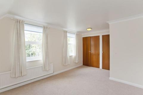 5 bedroom terraced house to rent - Lansdowne Road, London, SW20