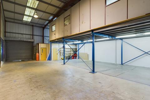 Industrial unit to rent, Queens Road, Barnet EN5