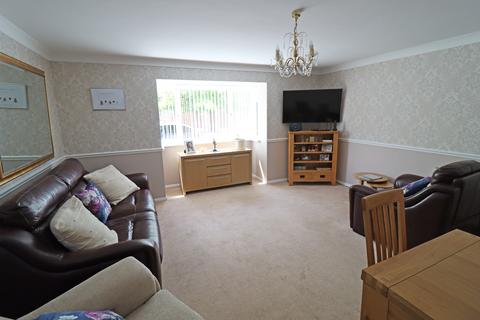 2 bedroom detached bungalow for sale, Highfield Gardens, Grays RM16