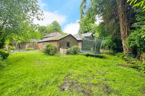 3 bedroom detached bungalow for sale, Moor End Avenue, Salford, M7