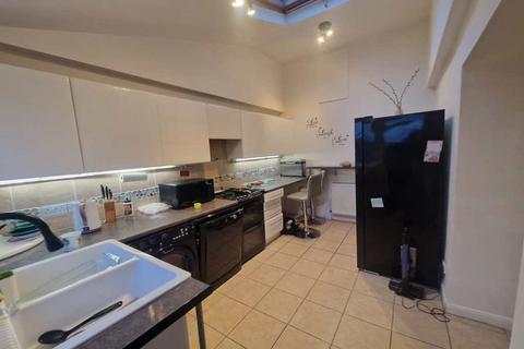 3 bedroom detached house to rent, Watford, Watford WD19
