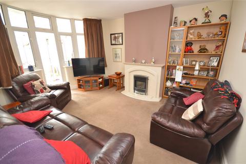 3 bedroom semi-detached house for sale, Reeves Avenue, Luton, LU3