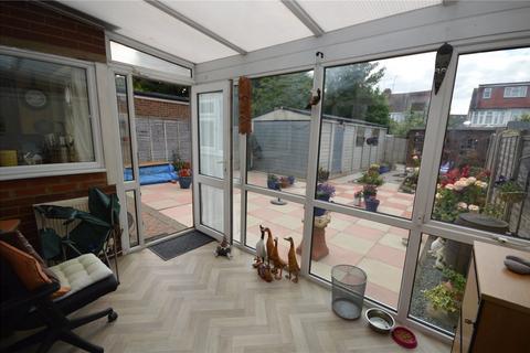 3 bedroom semi-detached house for sale, Reeves Avenue, Luton, LU3