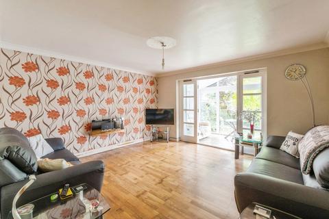 229 Greensward Lane, Hockley, SS5 5JN