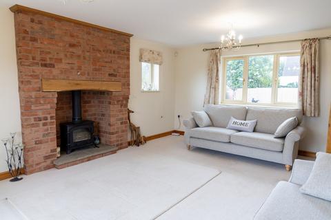 5 bedroom country house for sale, Fauld Lane, Fauld, Tutbury, DE13