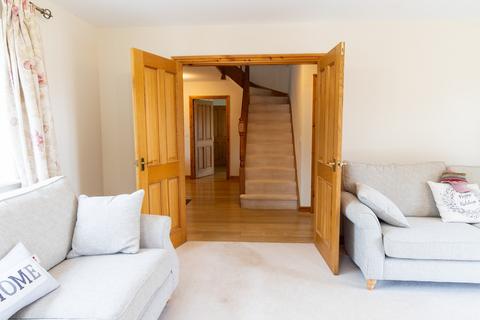 Stonewood House Fauld Lane, Tutbury, Burton-on-trent, DE13 9GU