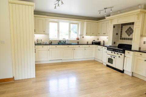 Stonewood House Fauld Lane, Tutbury, Burton-on-trent, DE13 9GU