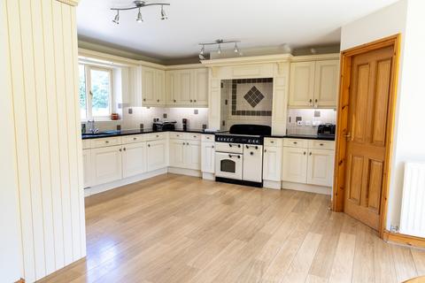 Stonewood House Fauld Lane, Tutbury, Burton-on-trent, DE13 9GU