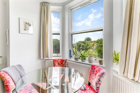 1 bedroom apartment for sale, Sutherland Avenue, London