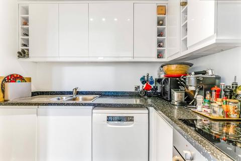 1 bedroom apartment for sale, Sutherland Avenue, London