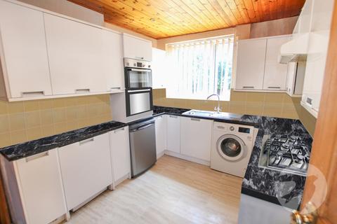 32 Restons Crescent, London, SE9 2JA