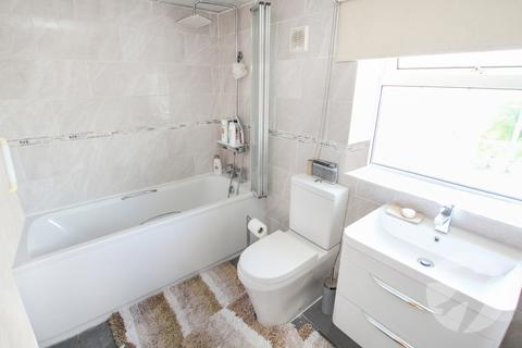 32 Restons Crescent, London, SE9 2JA