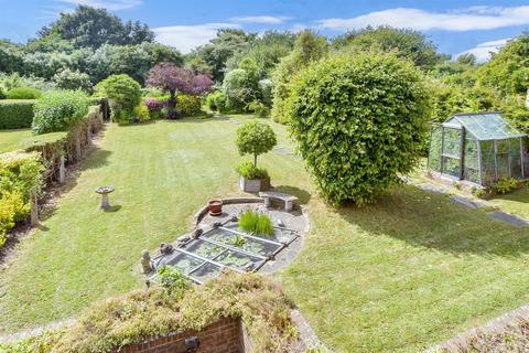 24 Carlton Avenue, Broadstairs, CT10 1AQ