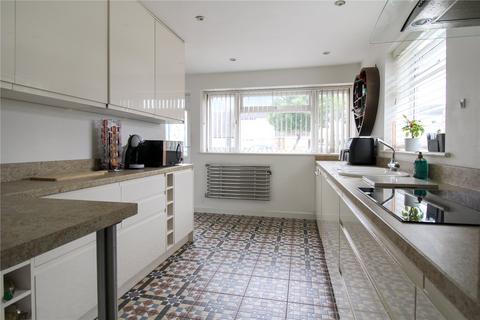 25 Falconscroft, Swindon, SN3 5AF