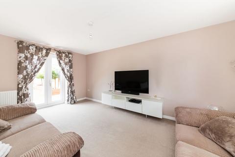 37 Blackthorn Road, Didcot, OX11 6AY