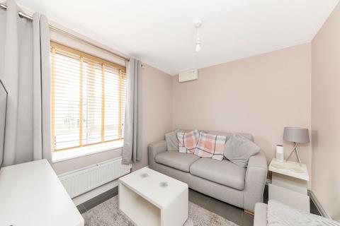 37 Blackthorn Road, Didcot, OX11 6AY