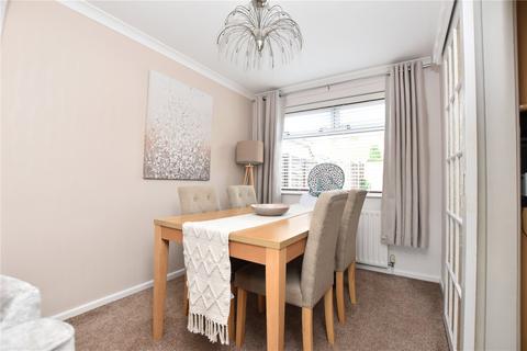 3 bedroom semi-detached house for sale, Topcliffe Avenue, Morley, Leeds, West Yorkshire