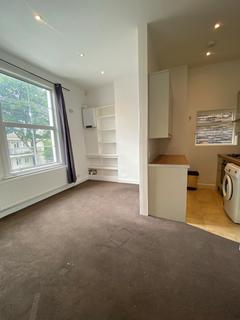 2 bedroom flat to rent, Hayter Road, London SW2