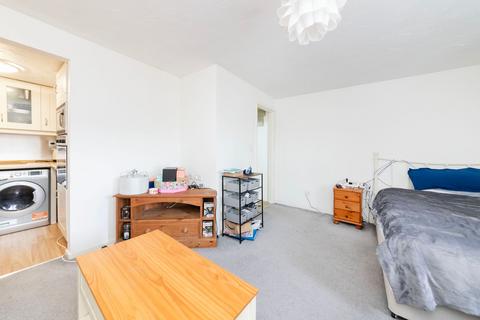 9 Exeter Court, Didcot, OX11 8UH