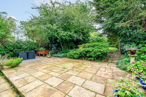 5 bedroom detached house for sale, Grove Park Road, Mottingham, SE9