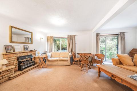10 Cairn Close, Camberley, GU15 1DR