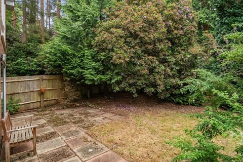 10 Cairn Close, Camberley, GU15 1DR