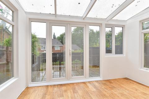 1 Birkhall Close, Chatham, ME5 7QD
