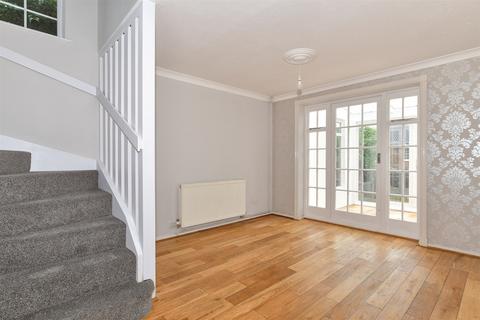 1 Birkhall Close, Chatham, ME5 7QD