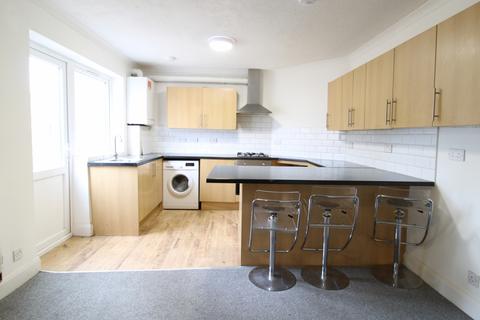 undefined, Beechtree Avenue, Englefield Green TW20