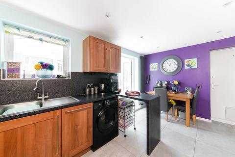 9 Clarendon Close, Abingdon, OX14 3XH