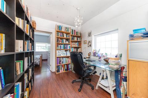 98 Caldecott Road, Abingdon, OX14 5HD