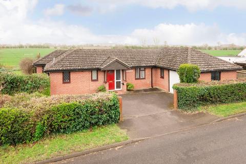 3 bedroom property for sale, Main Road, Abingdon OX14