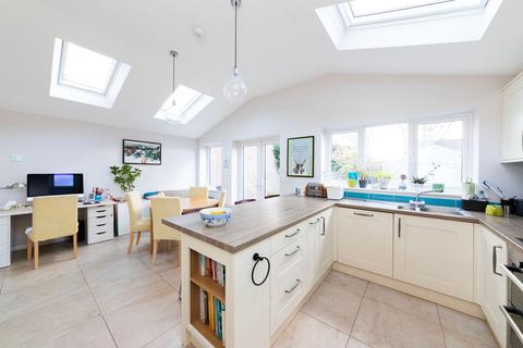 57 Alexander Close, Abingdon, OX14 1XB