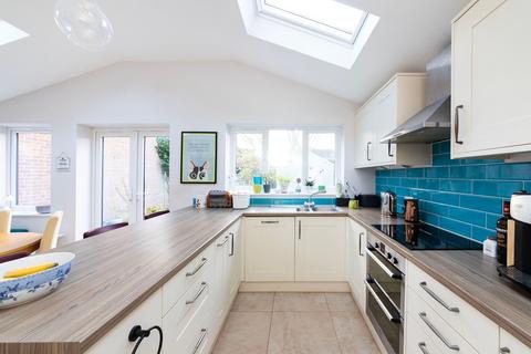 57 Alexander Close, Abingdon, OX14 1XB